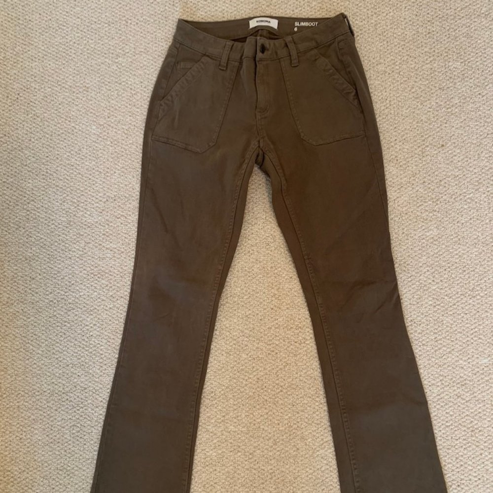 Sonoma slim boot cargo pants size 6